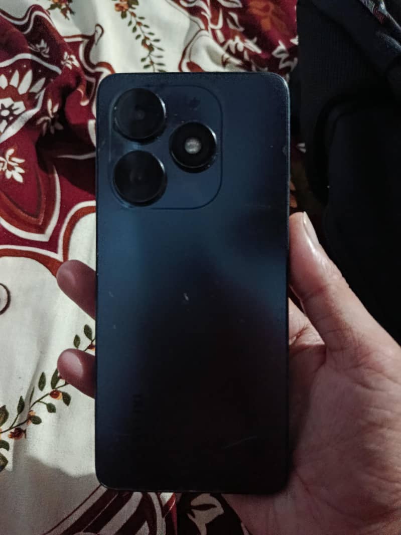 Tecno Spark Go 2