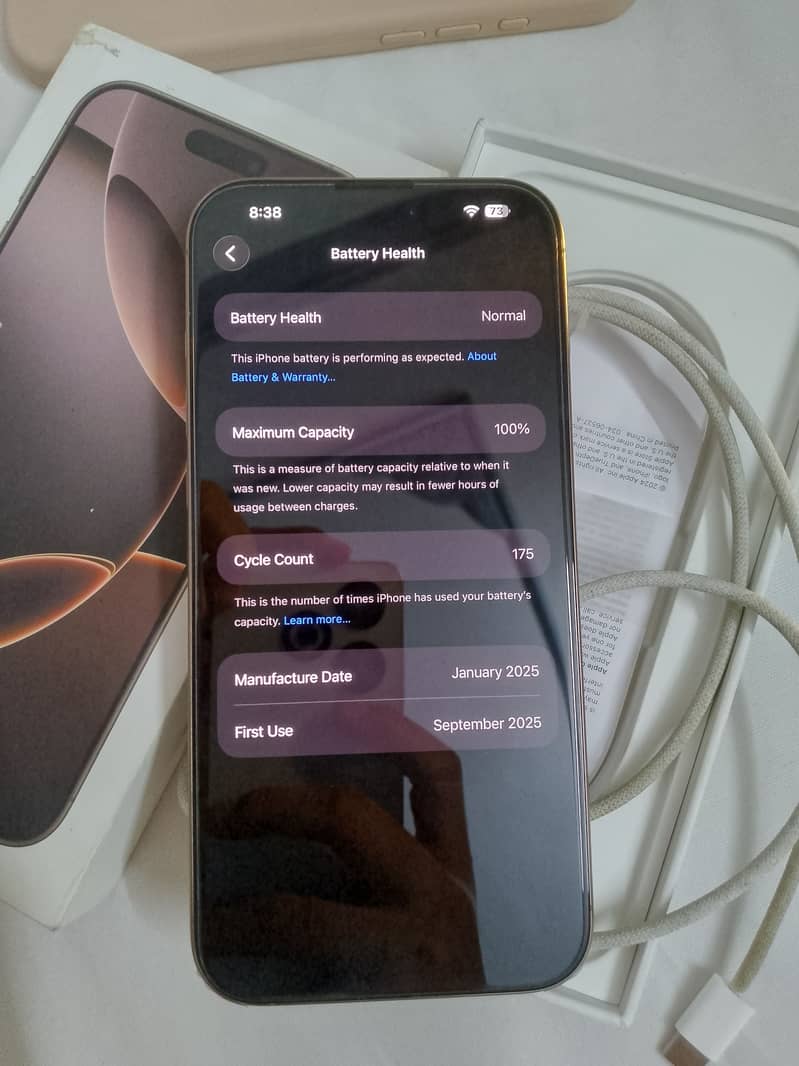 Apple iPhone 16 Pro Max 2