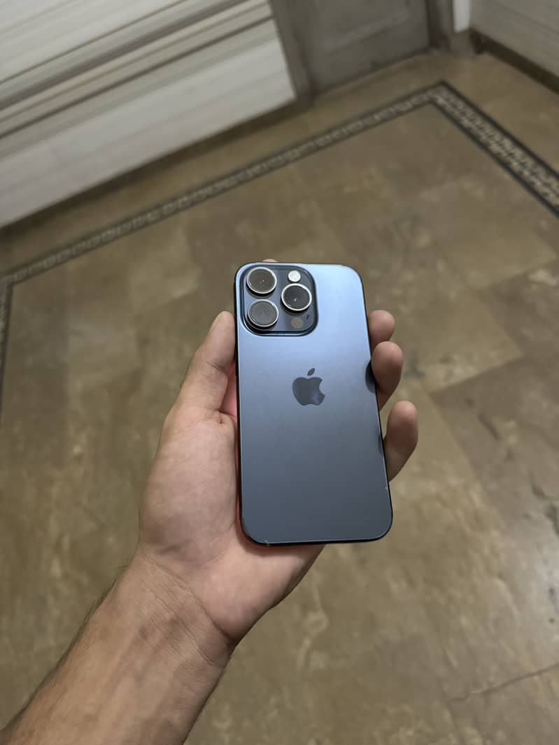 Apple iPhone 15 Pro 0