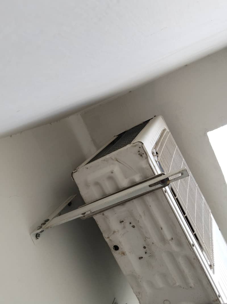 Dawlance split Ac (1 ton) 7