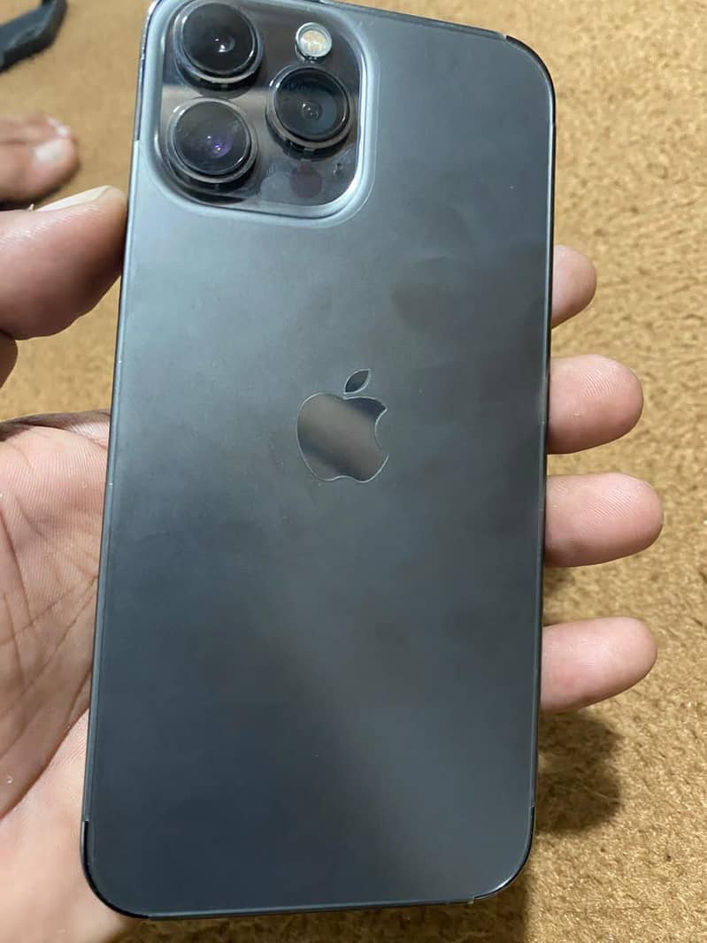 Apple iPhone 13 Pro Max 2