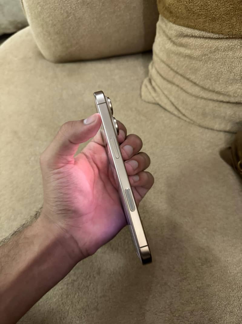 iPhone 16 pro icloud 6