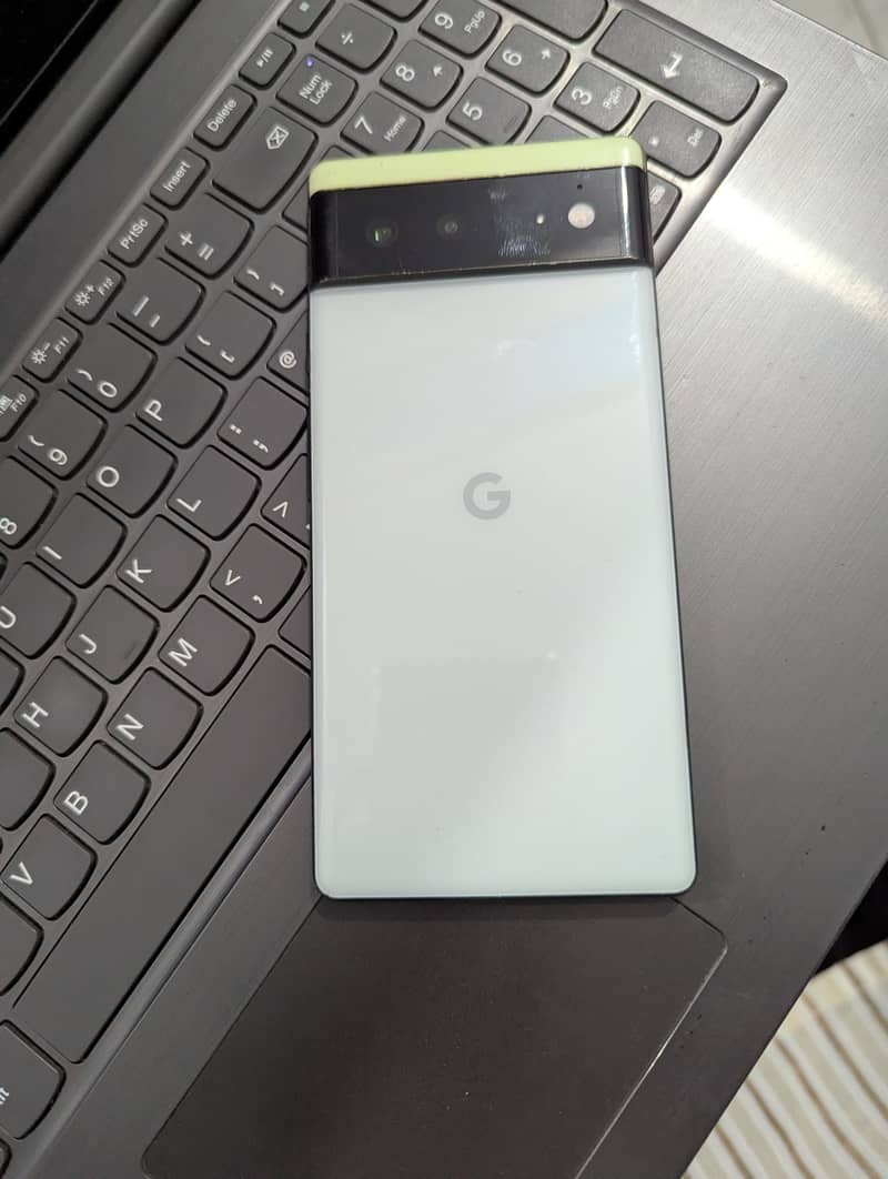 Google Pixel 6 4