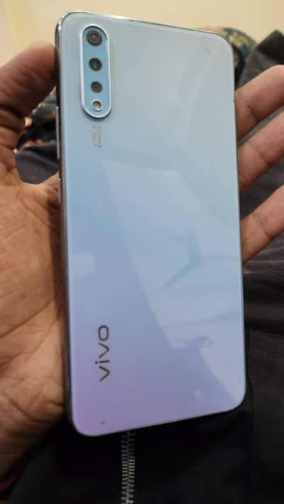 Vivo S1