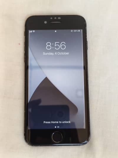 iPhone 7 32GB Non-PTA Fingerprint Cameras 10/10 With Charger