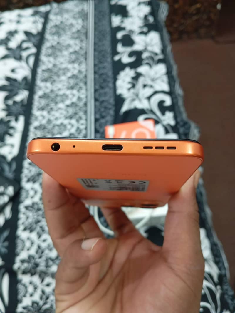 Tecno SPARK 40 1