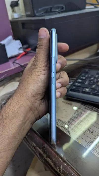 Tecno Camon 17 mobile 3