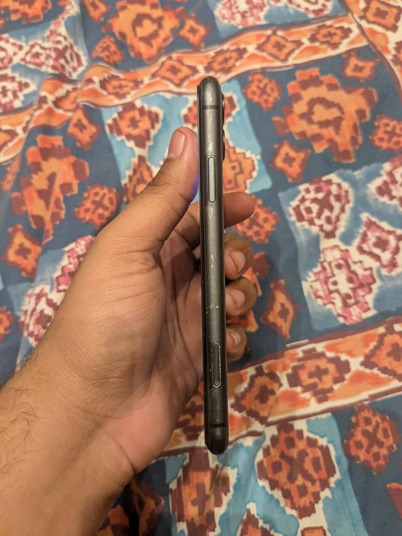 Apple iPhone 11 jv 5