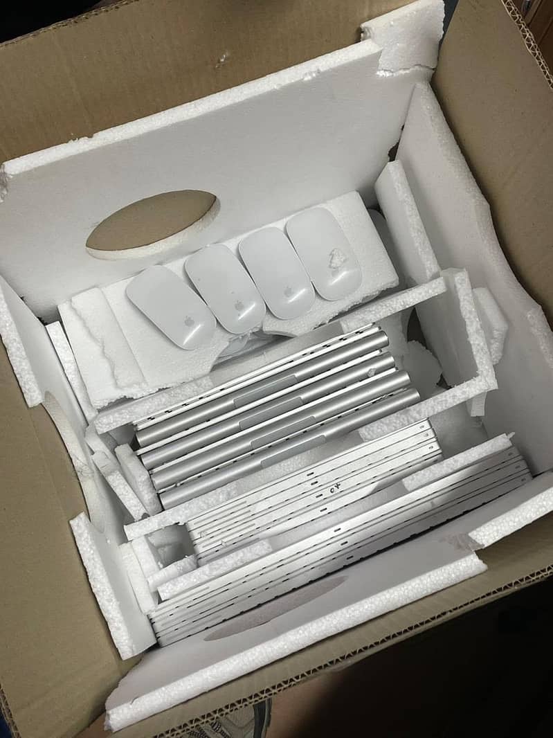 apple magic 1 pair available 1