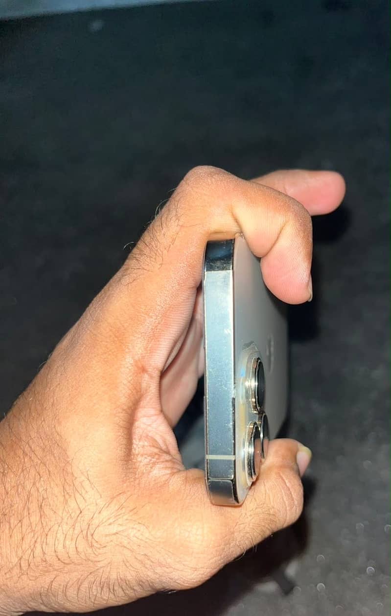 Apple iPhone 13 Pro 3