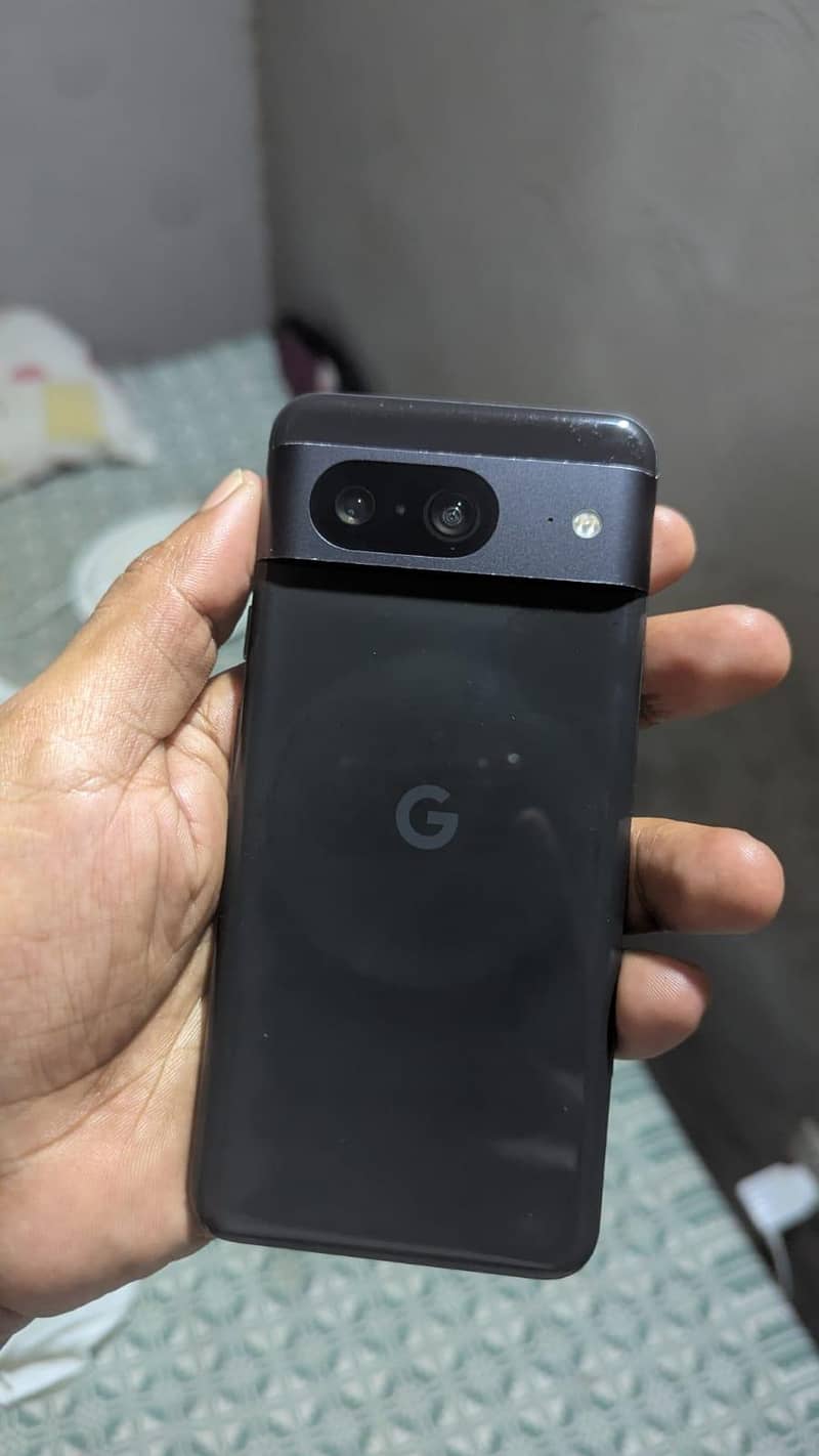 Google pixel 8 3