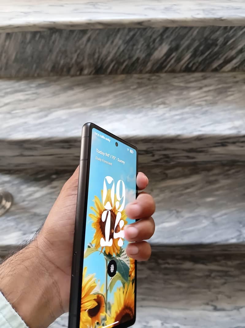 Google Pixel 7a 2