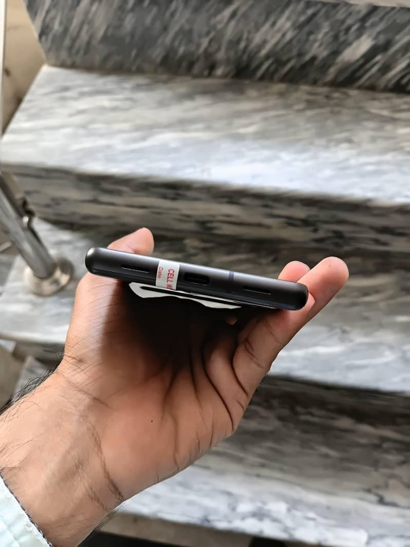 Google Pixel 7a 4