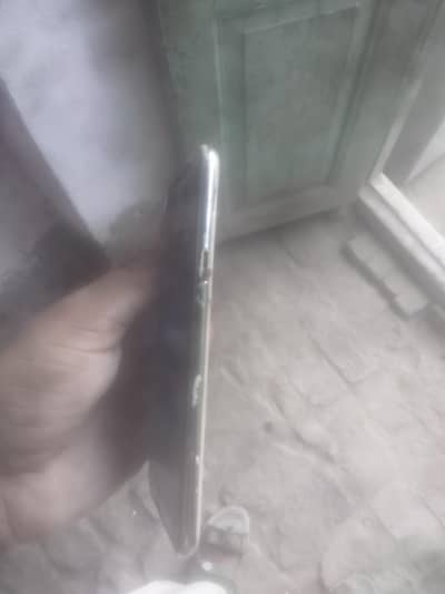 Samsung Mobile J7