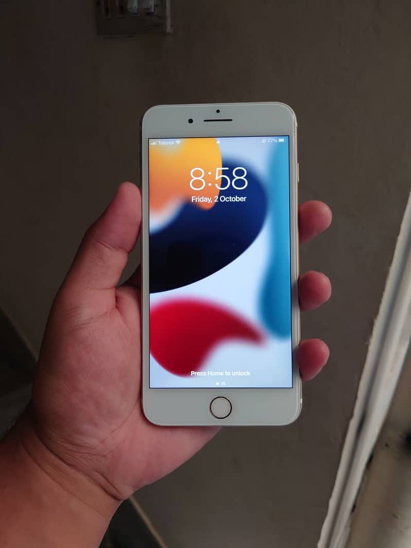 Apple iPhone 7 Plus 1