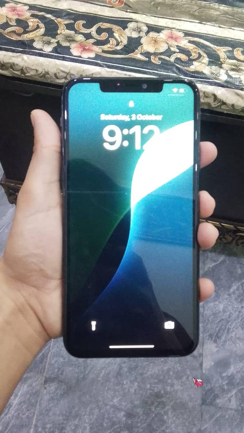 Apple iPhone 11 Pro Max 6
