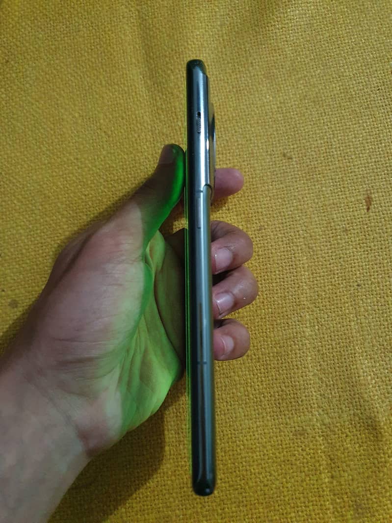 One Plus 11 5G 1