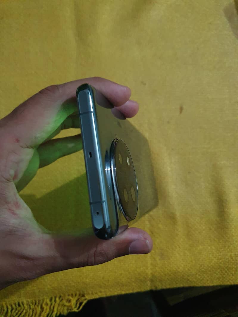 One Plus 11 5G 2