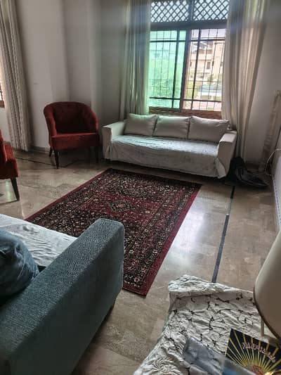 Flat Rent 2 Bed dd Lift Parking Line Water No loaddsding With Main Road Appartment