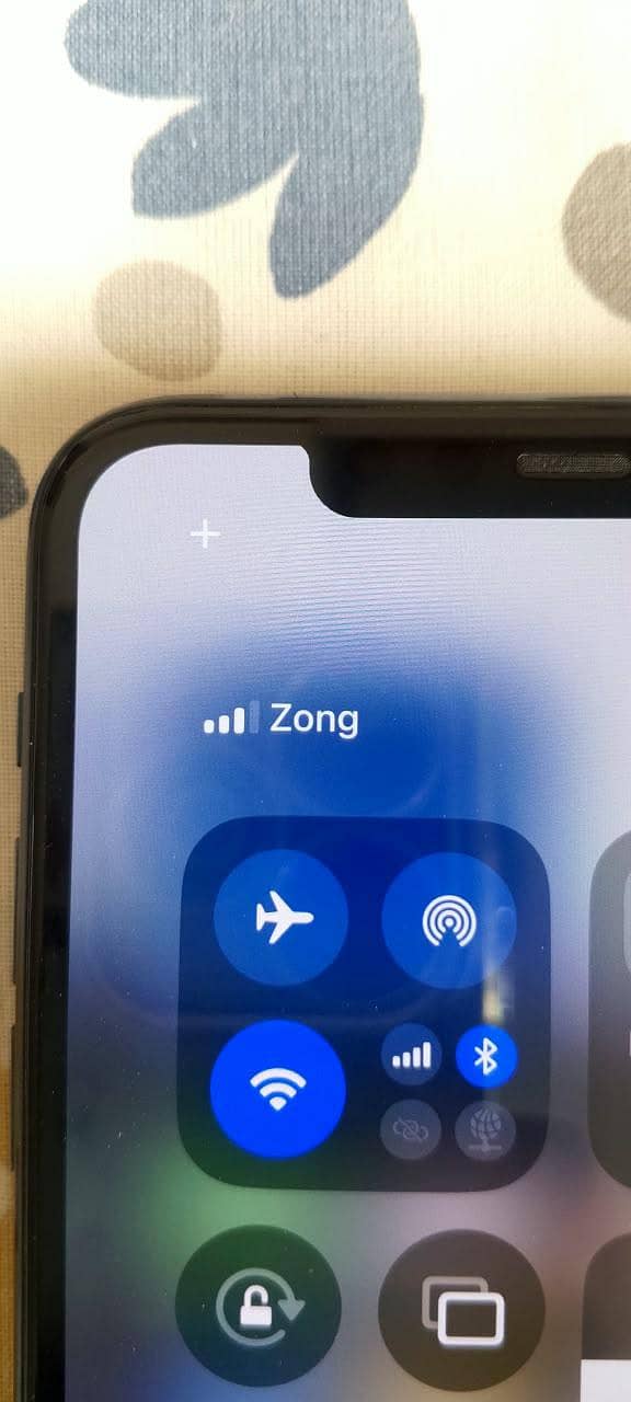 iPhone 11 Pro Max Sim Working All ok 3