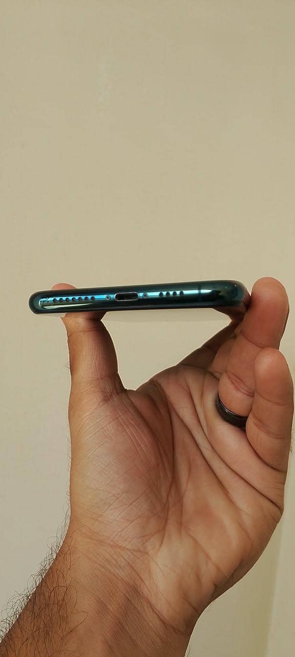 iPhone 11 Pro Max Sim Working All ok 10