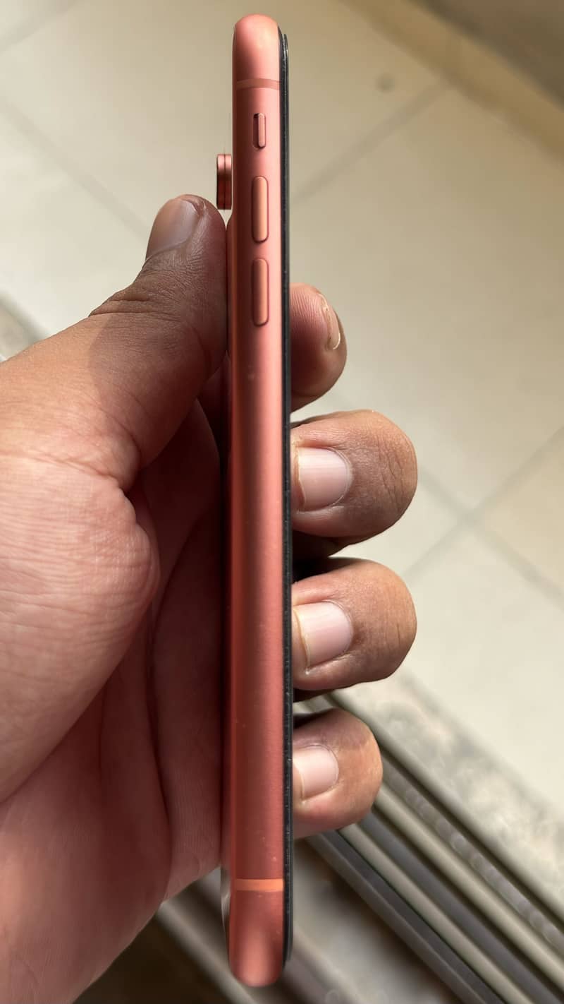 Apple iPhone XR 3