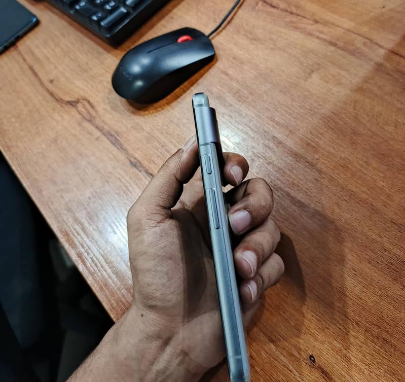 Google Pixel 8 1