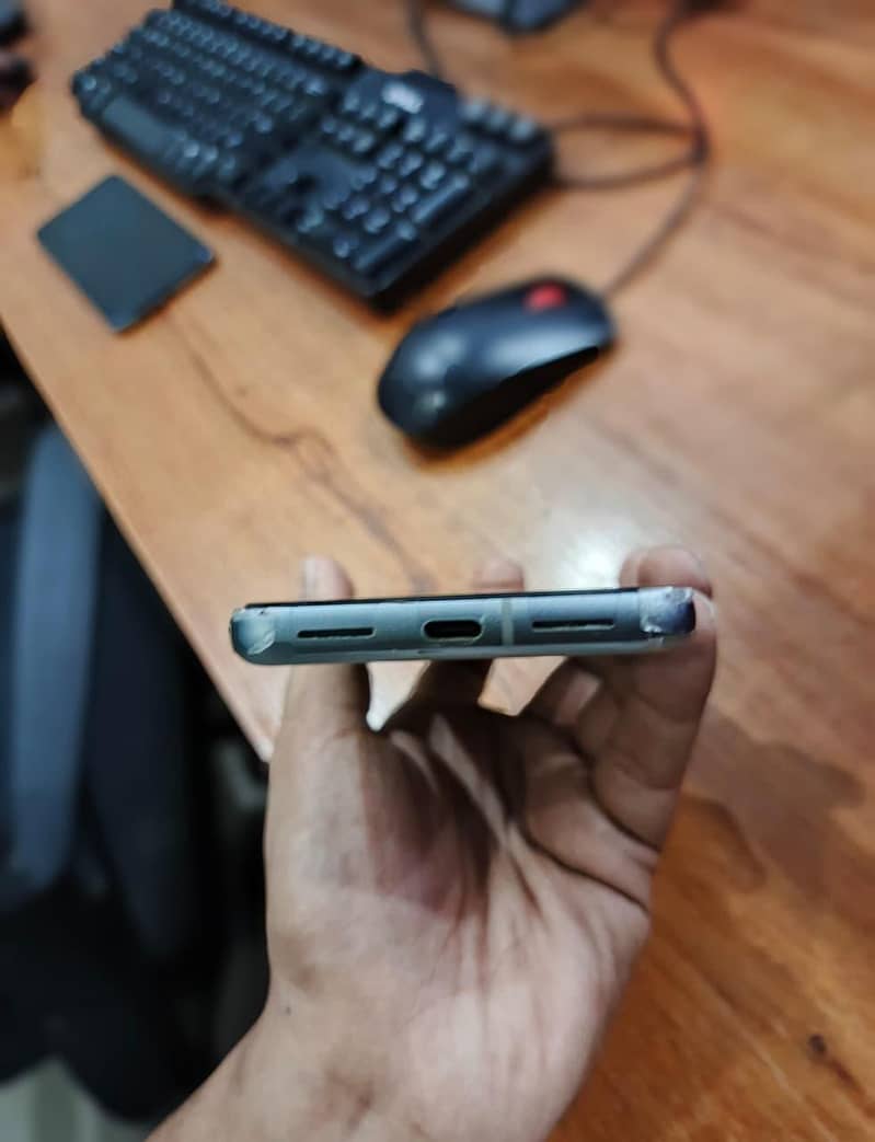 Google Pixel 8 6