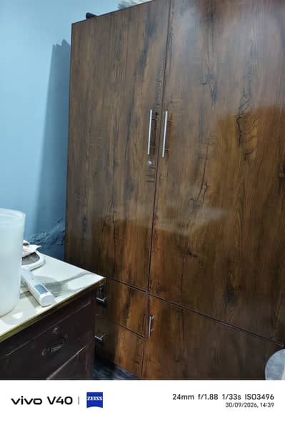 Almari +irontable pure wood