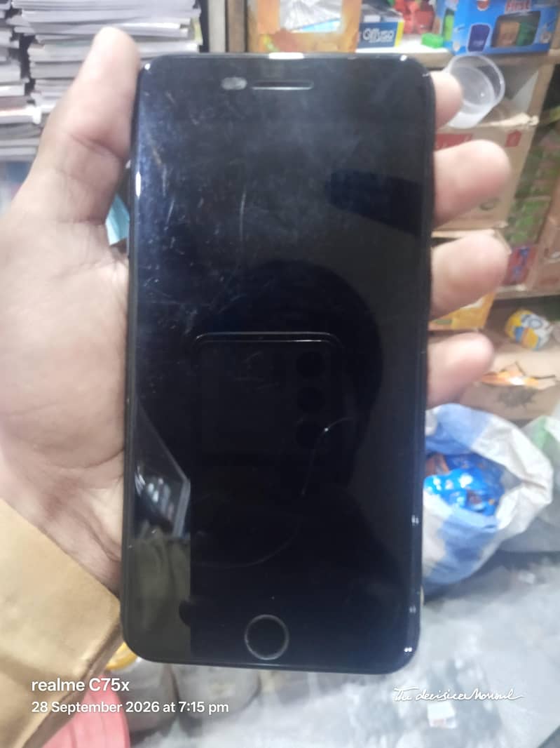 Apple iPhone 7 Plus 3