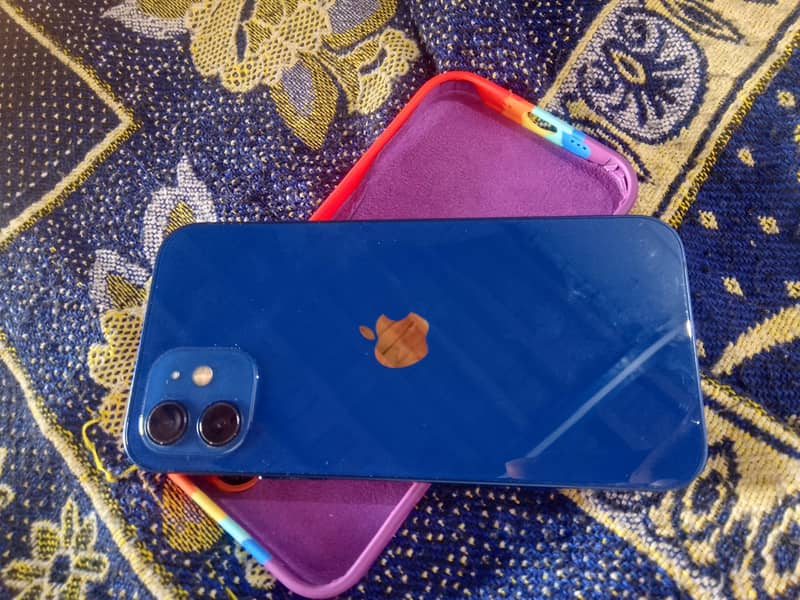 Apple iPhone 12 jv 4