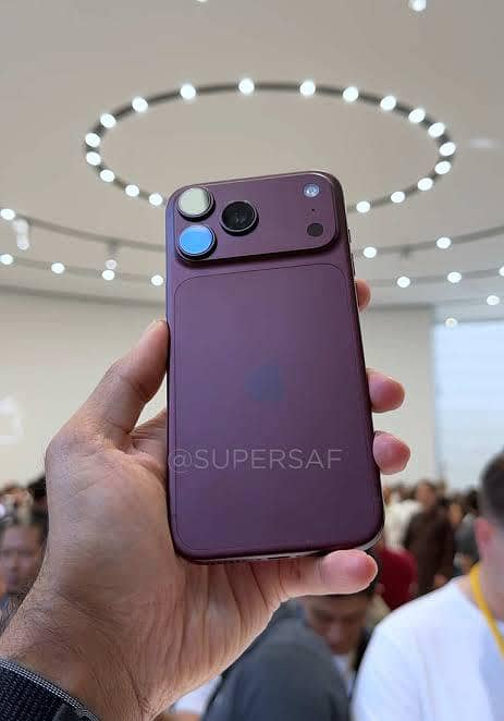Apple iPhone 18 Pro Max 2