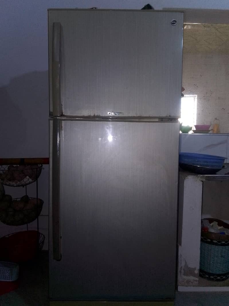 PEL Refrigrator 13 cft 0