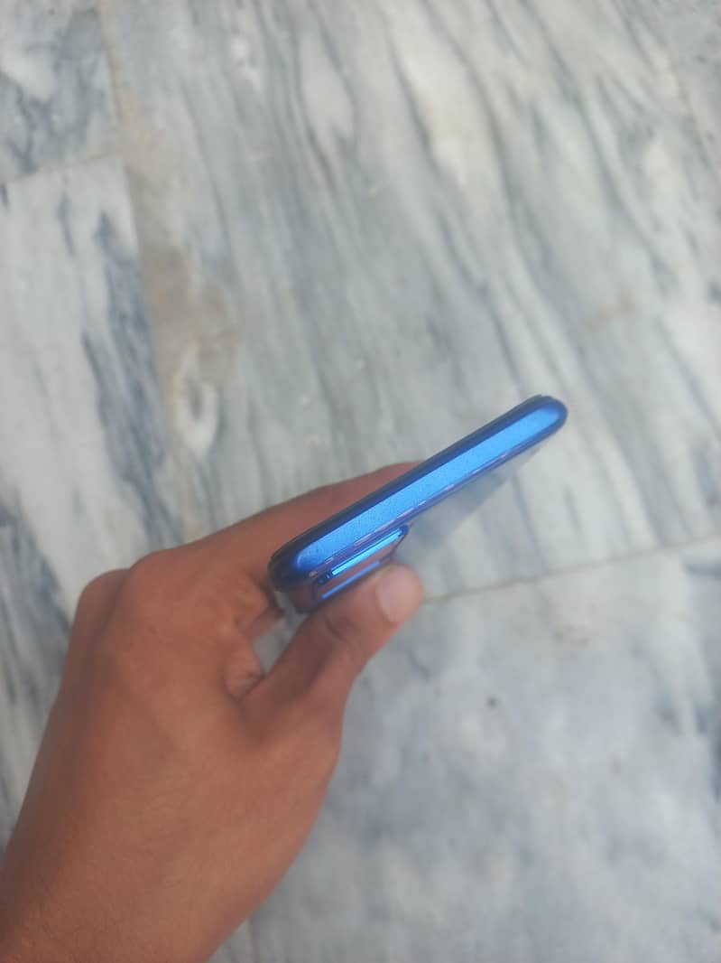 OPPO A54 4