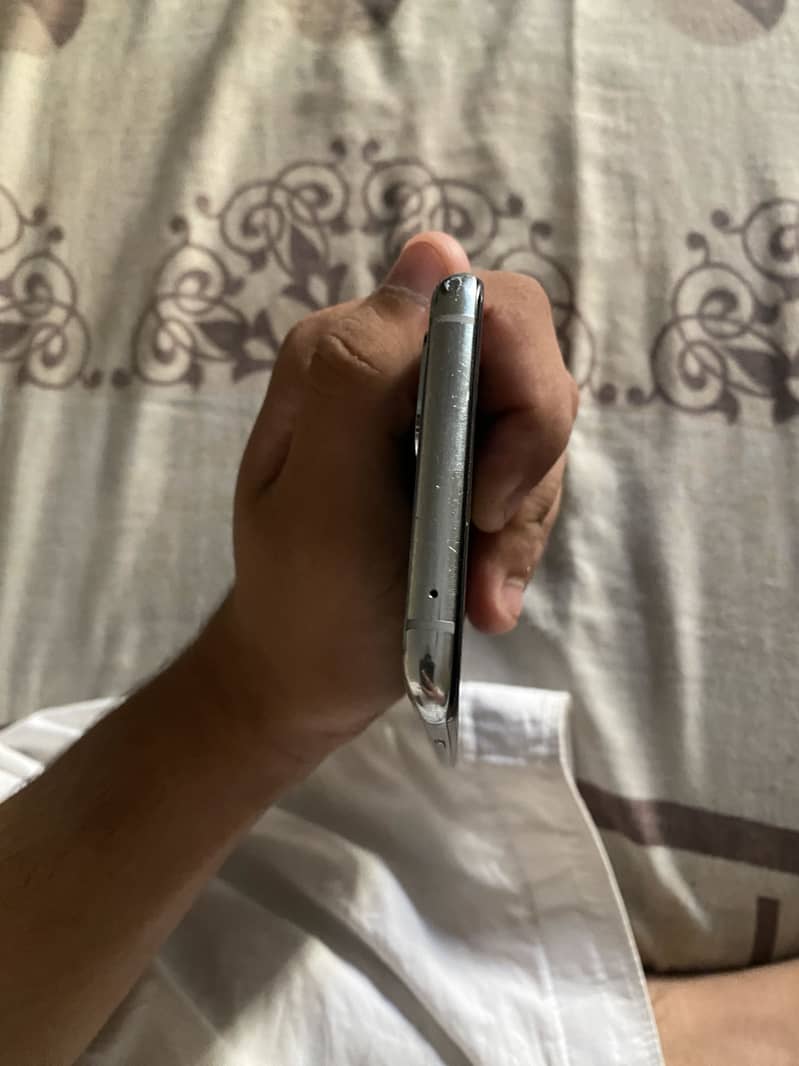 One Plus 8T 1