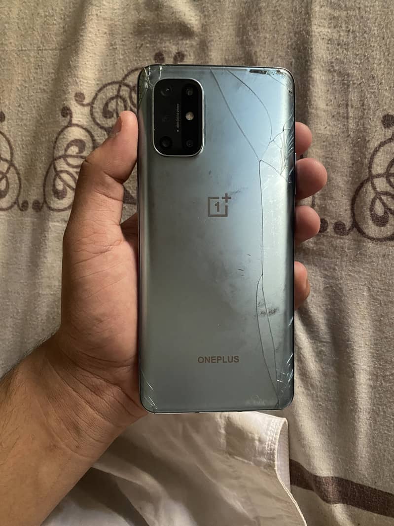 One Plus 8T 6