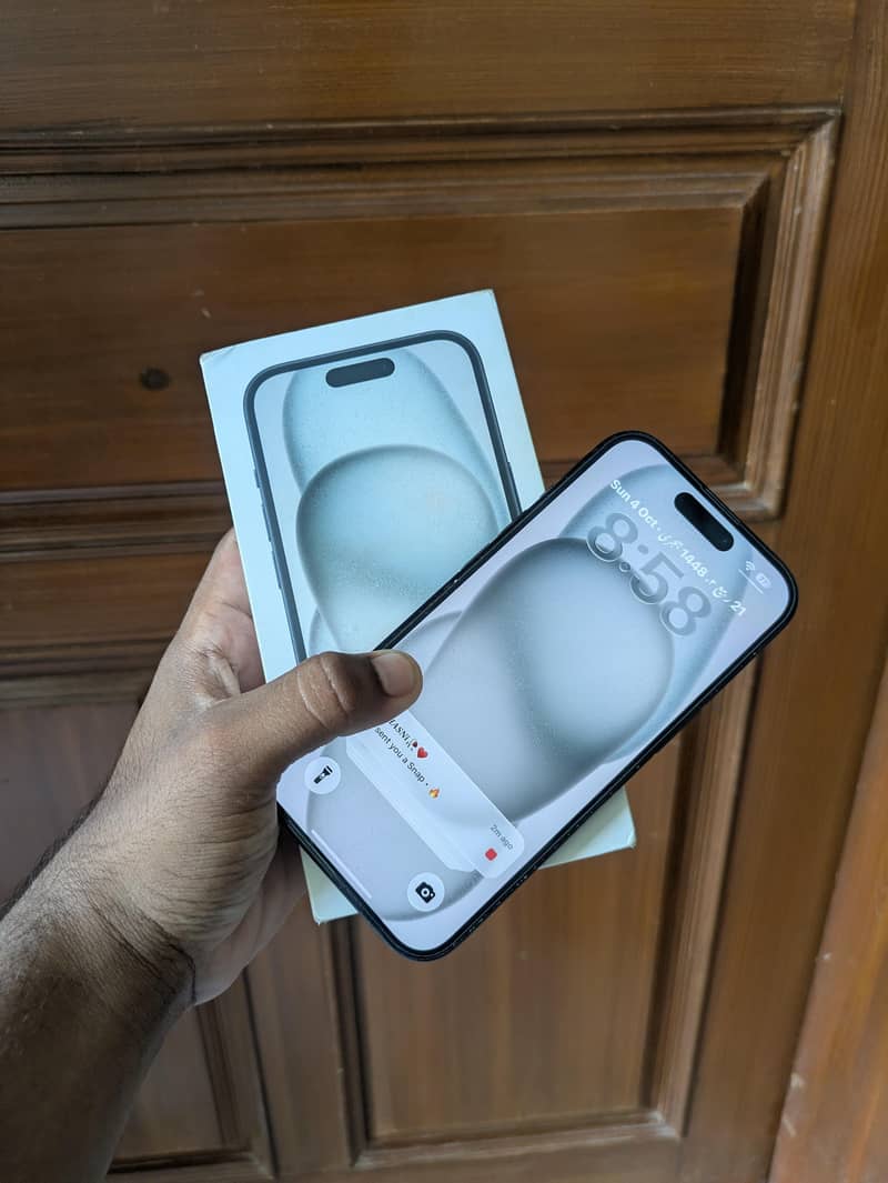 Apple iPhone 15 5