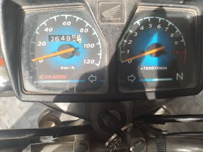 Honda CG 125 2014 Black | Genuine 6,500 KM | Like New