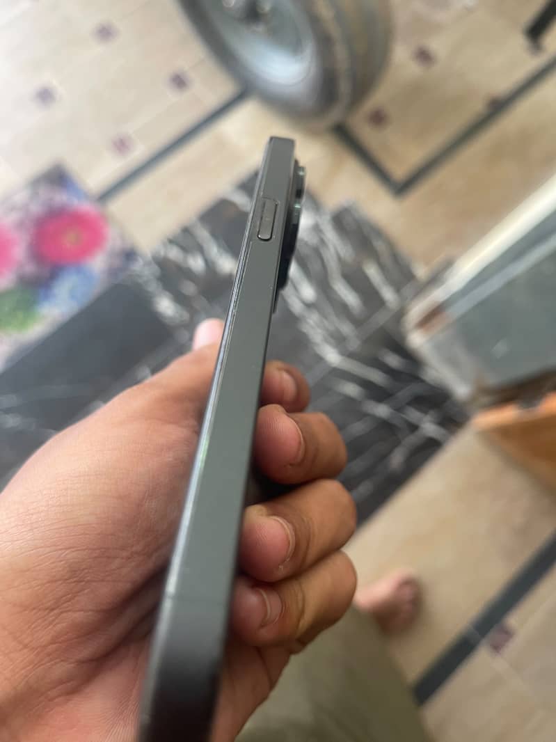 Apple iPhone 14 Pro Max 2