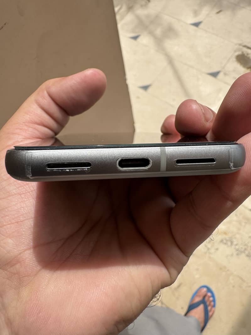Google Pixel 8 5