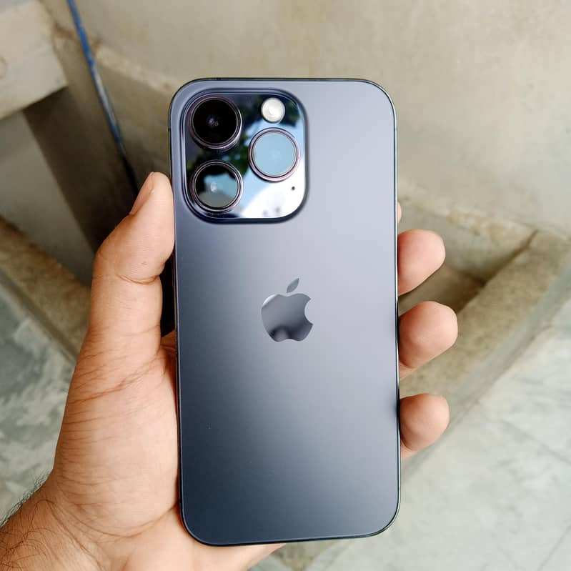 Apple iPhone 14 Pro 0