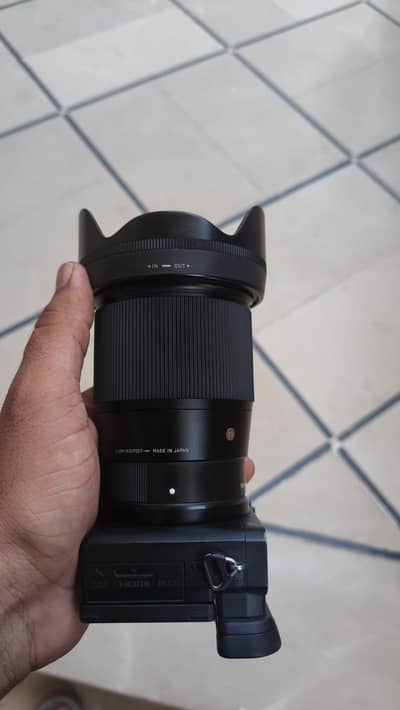 Sony a6400 with sigma 16mm lens
