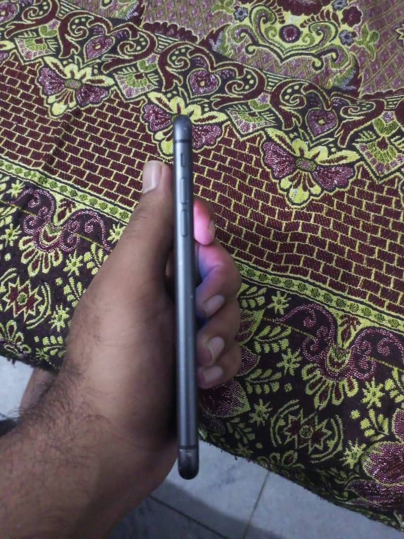 Apple iPhone 11 2