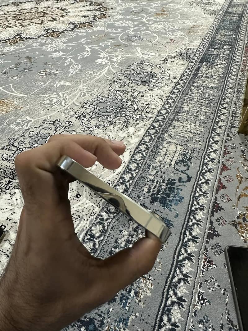 Apple iPhone 13 Pro Max 4