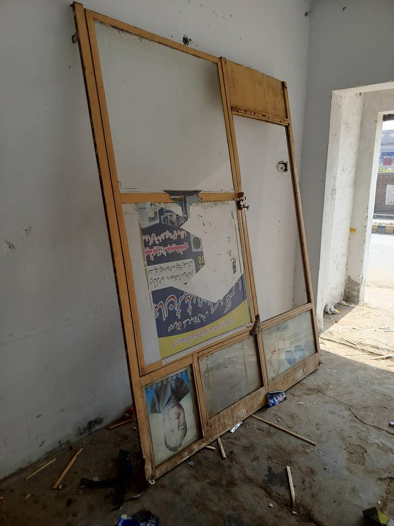 mirror door  Frame 1