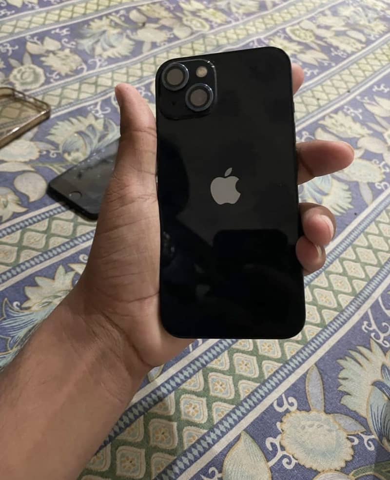 Apple iPhone 13 3