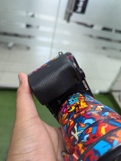 Sony A6400 With 16mm 1.4 with 4 Betteries Read Add