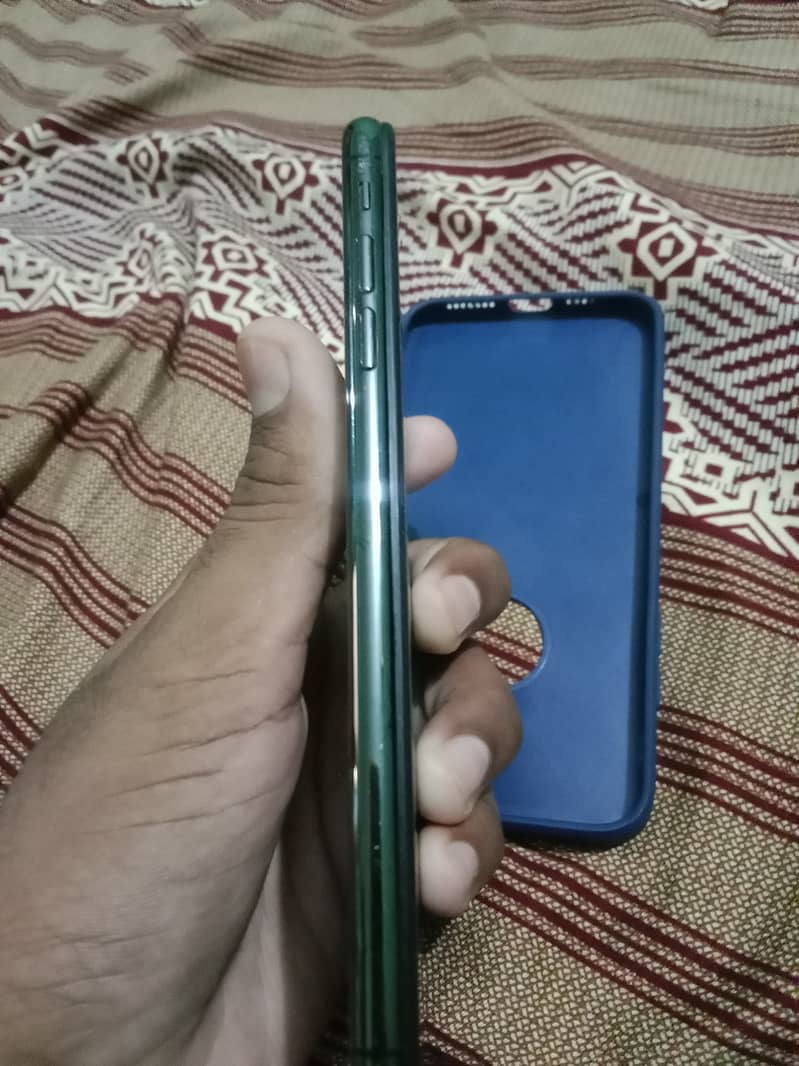 Apple iPhone XS Max 0