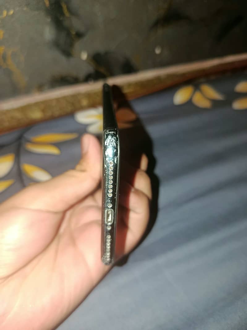 Apple iPhone 7 Plus 6