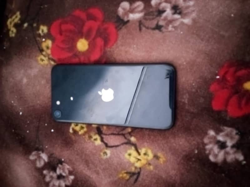 Apple iPhone SE 3genration 0